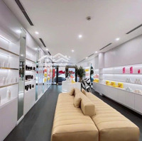 Cho Thuê Nhà Mặt Phố Đường Trần Kim Xuyến, Yên Hoà, Cầu Giấy, 6 Tầng, Thông Sàn, Thang Máy, Nhà Mới