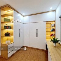 15 M Ra Yên Hòa ,50M Ra Hạ Yên Quyết . Diện Tích: 56M,4,5 Tầng. Chỉ 9,1 Tỷ.(Có Thương Lượng)