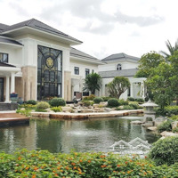 Quá Đẹp - Biệt Thự Cá Koi Đẹp Như Mơ Ngay Độc Lập - Tân Phú. 450M2 (15X30) -3 Tầng. Chỉ 37,9 Tỷ