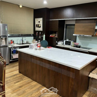 Bán Nhà Mặt Phố Tại Trúc Bạch, 87 Tỷ, 120 M2, Giá Tốt