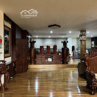 Bán Nhà Mặt Phố Tại Trúc Bạch, 87 Tỷ, 120 M2, Giá Tốt