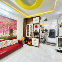 Siêu Phẩmhẽm Xe Hơingay Ngã Tư Phú Nhuận Full Nội Thất -40M2 4,2 X10M 3Tâng 4 Phòng Ngủ Chỉ 7.5Tỷ