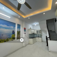 Nhà Đẹp Ngọc Trì Dân Xây Chắc Chắn 2 Thoáng Sát Phố Full Đồ