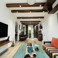 Siêu Hiếm: Một Căn Hộ Sang Xinh Phố Cổ 65M2 Gần Hồ Hoàn Kiếm Đang Làm Homestay