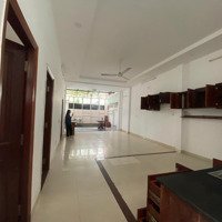 Nhà Nc 3 Phòng Ngủ 3 Vệ Sinh 160M2 Có Chỗ Đổ Ô Tô - Quốc Hương, Thảo Điền, Cạnh Thảo Điền Pearl+ 28 Triệu/Th