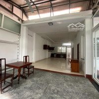 Nhà Nc 3 Phòng Ngủ 3 Vệ Sinh 160M2 Có Chỗ Đổ Ô Tô - Quốc Hương, Thảo Điền, Cạnh Thảo Điền Pearl+ 28 Triệu/Th