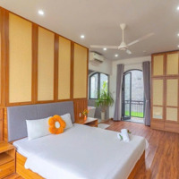 Cho Thuê Villa Đẹp Phong Cách Cổ Điển Cạnh Biển Mân Thái