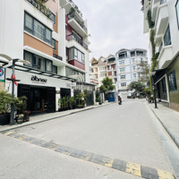 Cho Thuê Nhà 5 Tầng Biệt Thự - Liền Kề Nhà Vườn Phố Nghĩa Đô - Hoàng Quốc Việt. Diện Tích: 550M2