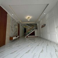 BÁN NHÀ MẶT TIỀN KINH DOANH BUÔN BÁN NGAY CÂY XĂNG ĐỨC HƯNG TRẢNG DÀI