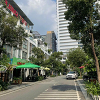 Cho Thuê Gấp Nhà Nguyên Căn Khu Hà Đô Centrosa Quận 10.Diện Tích6X20, 4 Lầu. Giá Bán 45 Triệu. Liên Hệ: 0932066848