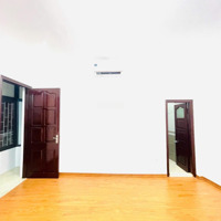 Nhà Chính Chủ Hàng Bồ, Vị Trí Đắc Địa Hiếm Có, 4 Tầng, Giá Chốt Ngay 8 Tỷ. Liên Hệ: 0983997288