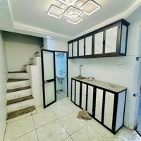 Cho Thuê Nr 2 Phòng Ngủ 2 Vệ Sinh 10M2 Tại Ngọc Hà, Ba Đình, Hà Nội, 5 Triệu Vnd