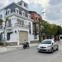 Cho Thuê Biệt Thự Mặt Phố Sa Đôi - Đại Mỗ Nam Từ Liêm 205 M2, 3 Mặt Đường Kd Sầm Uất. 0989898986