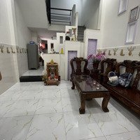 Bán Nhàhẽm Xe Hơi6M 226/3Bis Lý Chính Thắng, P.9, Q.3, Dt: 4,2X10,5M, Kc: 3 Tầng, Giá: 10,6 Tỷ Tl