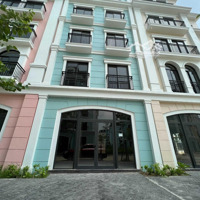Bán Khách Sạn Aquacity 94M2 Giá Bán 7 Tỷ Xây Dựng 6 Tầng Giá Rẻ Nhất Bãi Cháy, Hạ Long, Quảng Ninh
