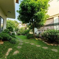 Cho Thuê Biệt Thự Đơn Lập Senturia Vườn Lài. Full Nội Thất Cao Cấp. Giá Bán 45 Triệu/Tháng.