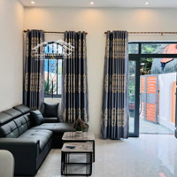 Nhà Mặt Đường Dân Sinh, Đường Bầu Cỏ. Nhà Mới Đẹp 3 Phòng Ngủ. Sân Đậu Ô Tô Mới 100% Ở Diên Sơn