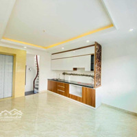 Bán Nhà Phố Phạm Văn Đồng Vài Bước Tới Mặt Phố Ở Ngay Nội Thất Đẹp Để Lại Toàn Bộ 6.3 Tỷ