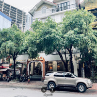Cho Thuê Nhà Mặt Phố Lô Góc Nguyễn Thị Định, 175 Triệu, 165 M2 X 3 Tầng + Hầm, Cầu Giấy, Hà Nội
