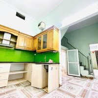 Chủ Cần Tiền Bán Gấp Nhà Hai Bà Trưng 45M2 - 3 Tầng - Nhỉnh 5 Tỷ. Gần Phố - Sẵn Sổ - Giá Hợp Lý