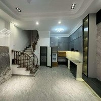 Bán Nhà Thượng Thanh, Quận Long Biên, 31.8M2, 6 Tầng, 4.98 Tỷ, Ngõ Thông, Ở Ngay, Sát Phố.