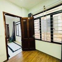 Chính Chủ Bán Nhà Mặt Ngõ Giáp Bát Sát Phố Kim Đồng. Nhà 5T-4 Ngủ,Mt Siêu Rộng- Diện Tích: 40M2- Giá Bán 7,7 Tỷ