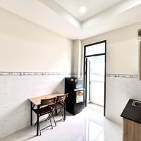 Căn Hộ Ban Công Đầy Đủ Tiện Nghi Giá Siêu Tốt Gần Ngay Etown Cộng Hoà