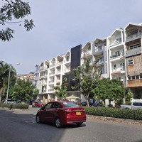Cần Cho Thuê Nhà Phố Nguyên Căn Mặt Tiền D1 Giá Bán 60 Triệu Liên Hệ: 0902895788