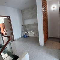 Nhà Bán Phạm Hữu Lầu, P Phú Mỹ, Q7. Kết Cấu: 1 Trệt, 3 Lầu, Sân Thượng.diện Tích5X18, 5 Phòng Ngủ 4Wc