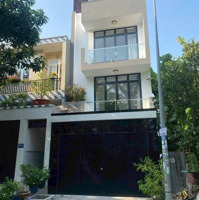 Nhà Bán Phạm Hữu Lầu, P Phú Mỹ, Q7. Kết Cấu: 1 Trệt, 3 Lầu, Sân Thượng.diện Tích5X18, 5 Phòng Ngủ 4Wc