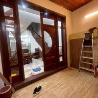 Cần Bán Nhà 60M2 6 Tầng Mặt Tiền 5M View Hồ Trúc Bạch