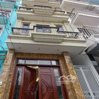 Xuân Phương Nhà Đẹp Xây Mới-Ô Tô 7 Chỗ Đỗ Cửa- Full Nội Thất- View Sân Bóng Thoáng-Lô Góc-Ngõ Thông