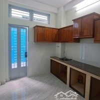Ngay Trường Đại Học Marketing - Nhà 3 Tầng Đúc Btct - 36M - 4,8Tỷ - P.1 - Tân Bình.