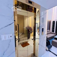 Mặt Tiền : Đường 30M Vỉa Hè 8M Q11 ( 9.5 * 15 ) 5 Lầu Dưới 32 Tỷ