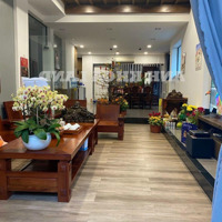 Siêu Hiếm! Biệt Thự 230M2 Ngang 12M Vuông Vức, Khu Cán Bộ Ngay Ubnd Quận 9, Cách Ga Metro 100M
