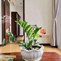 1 Phòng Ngủ, Ban Công Lớn Mặt Tiền Nằm Ngay Gần Phú Mỹ