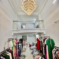 Nhà 3 Tầng , Lô Góc 2 Mặt Tiền Đoàn Văn Bơ , 50M2 , Nở Hậu , Giá Chỉ 9,05 Tỷ
