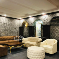 Cho Thuê Nhà Biệt Thự 5 Phòng Ngủ 6 Vệ Sinh 180 Triệu, 225M2 Tại Vinhomes Golden River Ba Son, Q1, Hcm