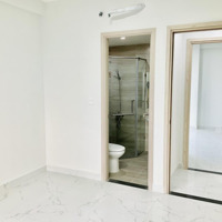 Căn Hộ 3 Phòng Ngủview Hồ Bơi Thoáng Mát Công Chứng Cho Khách Nhận Nhà Sớm Tại Chung Cư Charm City Dĩ An