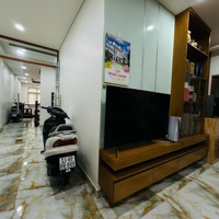 Có Thang Máy 1000Kg, 3 Lầu, Dt: 4.3 X 18M [ Nở Hậu 8M ] Dtsd: 345M2, Full Nội Thất - 14.5 Tỷ Tl