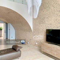 Chỉ 29 Tỷ, Chốt Ngay Siêu Phẩm Penthouse 7 Phòng Ngủ View Ngắm Pháo Hoa Siêu Đẹp. Liên Hệ: 0888 045 508 Xem Nhà