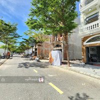 Bán Nhà 3 Tầng Đầy Đủ Nội Thất Kdc Icon Central Gần Chợ Thông Dụng, Kcn Vsip1 P.tân Đông Hiệp
