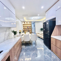 Thưởng Tết Nhớ Qua Xem Nhé Các Bác! Chính Chủ Bán Nhà Ngô Gia Tự, Gara, Thang Máy, 50M2, 9.65 Tỷ