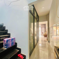 Bán Nr 91M2Hẽm Xe Hơioto Ngủ Nhà - Thang Máy - Hồ Bơi 6Pn6Wc
