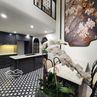 Siêu Phẩm! Bán Nhà Thạch Bàn, 40M2. 5 Tầng. Nội Thất Cực Vip, Gần Oto, Nhận Nhà Ở Luôn, Nhỉnh 5 Tỷ
