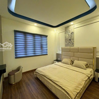 Bán Nhà Tuyệt Phẩm 6 Tầng - Có Thang Máy, Mặt Tiền Tân Quy - Chỉ 17.6 Tỷ