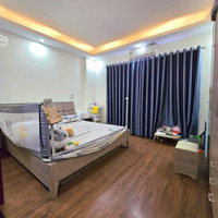Bán Nhà Phố Phạm Văn Đồng: Lô Góc, Phân Lô, Ôtô Tránh. Nhà Mới 6 Tầng. 35M2 X 6Tmặt Tiền4M. 8 Tỷ Còn Tl
