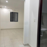 Chdv Ktx Bạch Đằng, Đối Diện Cv Gia Định, 7 Phòng, 8 Vệ Sinh 1Mb