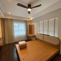 Bán Căn Góc 120M2, 3 Ngủ Tòa 165 Thái Hà Giá Tốt. Liên Hệ: 0988669892