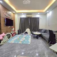 Bán Nhà Phố Phạm Văn Đồng 31M2* 6 Tầng-Kinh Doanh - Lô Góc - Ô Tô Đỗ Cửa - Ở Ngay - 8,2 Tỷ
